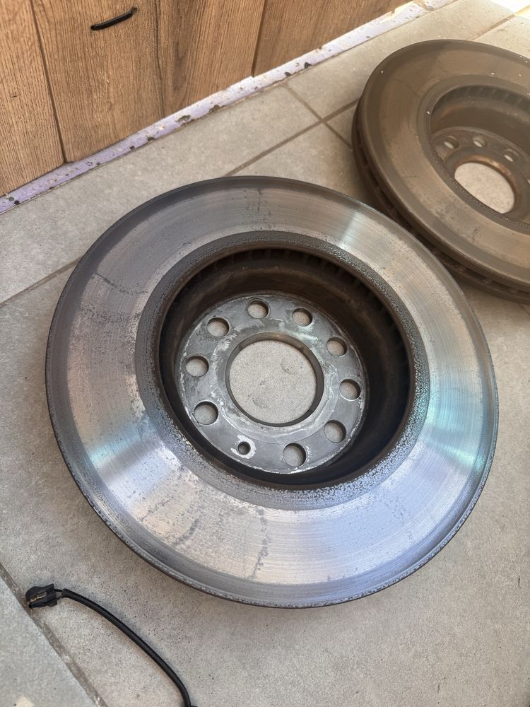 2x Tarcza hamulcowa Bosch 288 mm + klocki hamulcowe - audi, vw, skoda
