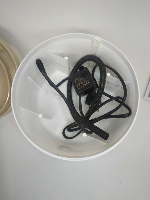 Poidło z tworzywa sztucznego Ideenwelt beżowy, biały 1,5 l