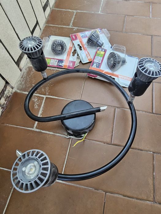 Candeeiro e 3 lampadas
