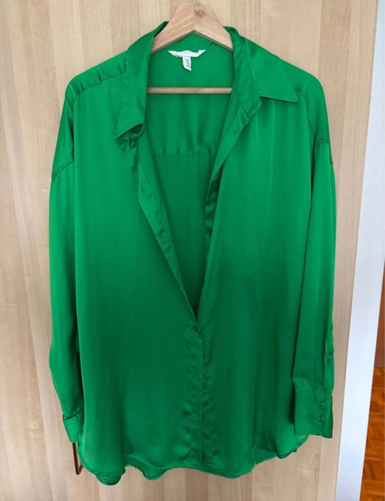Duas camisas zara