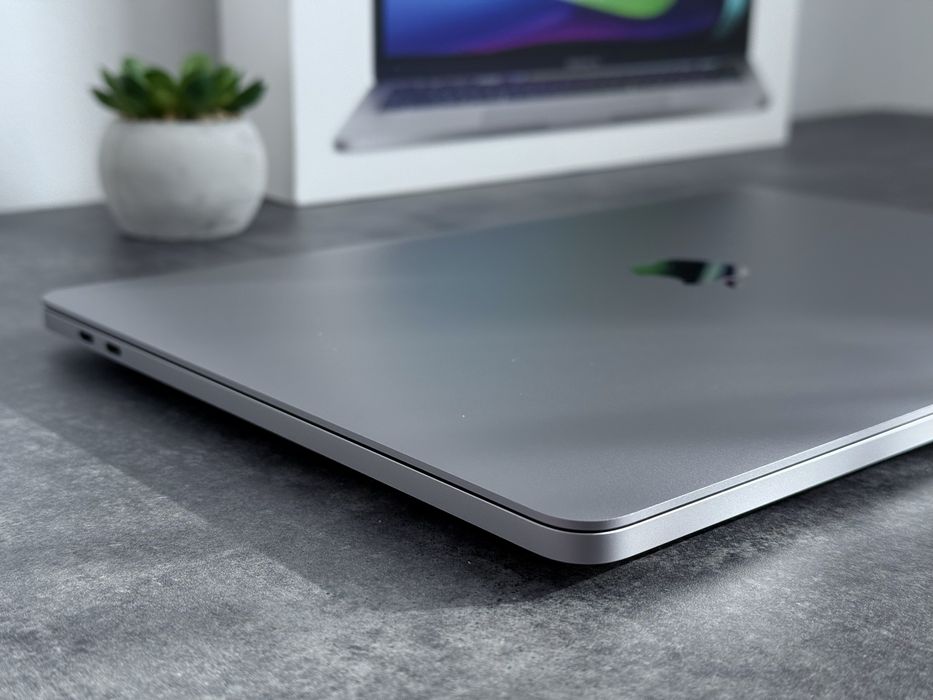 MacBook Pro 13" (M1, 2020) 8 Gb / 512 Gb / TouchBar