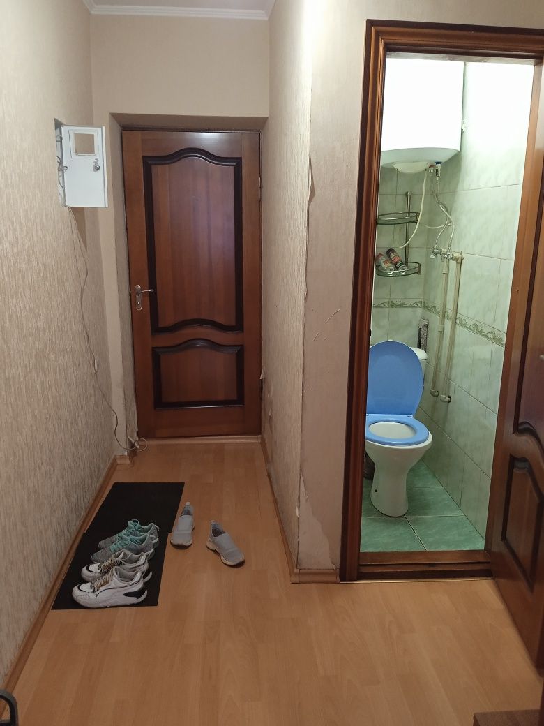 Продам 2-х кімнатну квартиру