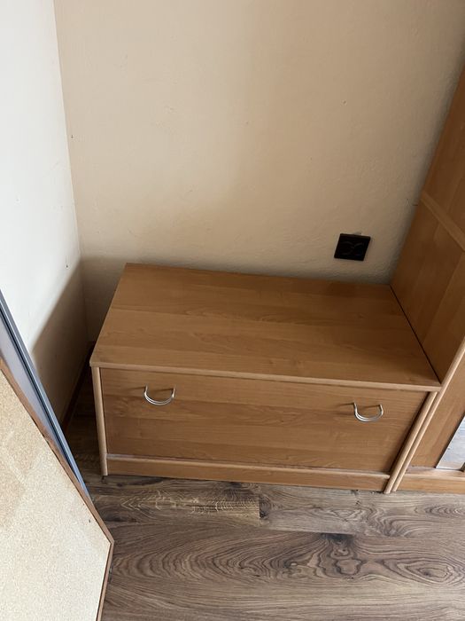 Zestaw mebli meblościanka szafa komoda