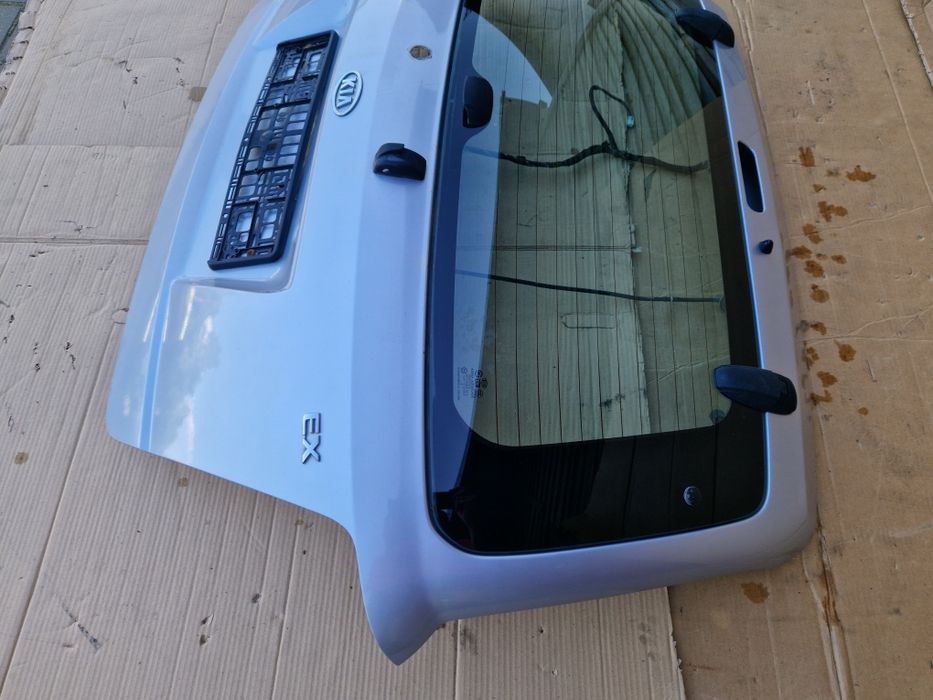 Klapa szyba tylna bagażnika Kia Sorento I kolor AW