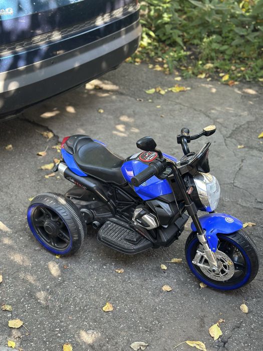 Дитячий мотоцикл трицикл електронний автомобіль