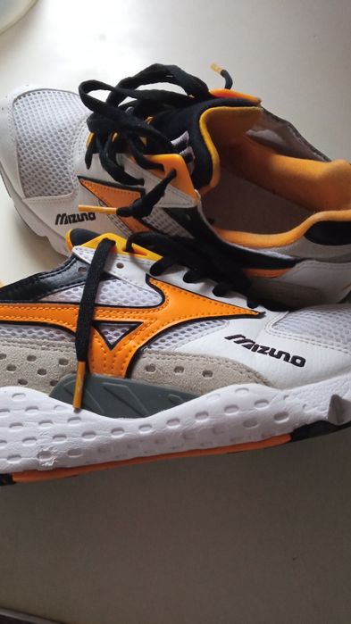 Кроссовки Mizuno
