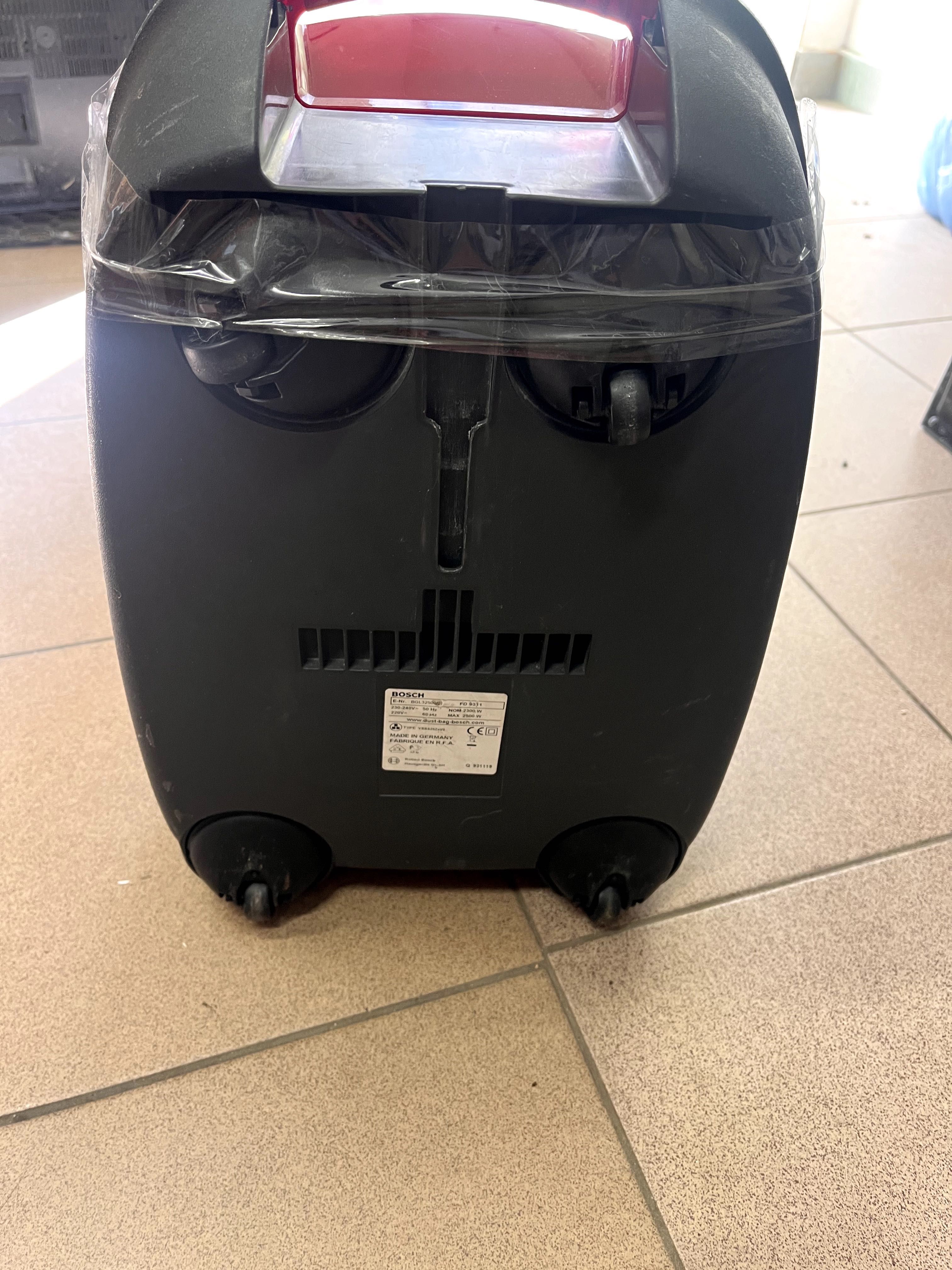 Пылесос Bosch GL-30 2500w