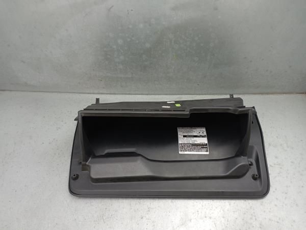 Porta luvas TOYOTA Yaris (_P13_)