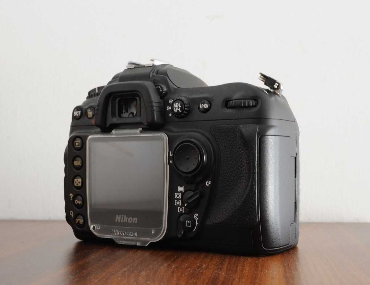 Nikon D200 – super stan – przebieg 2585