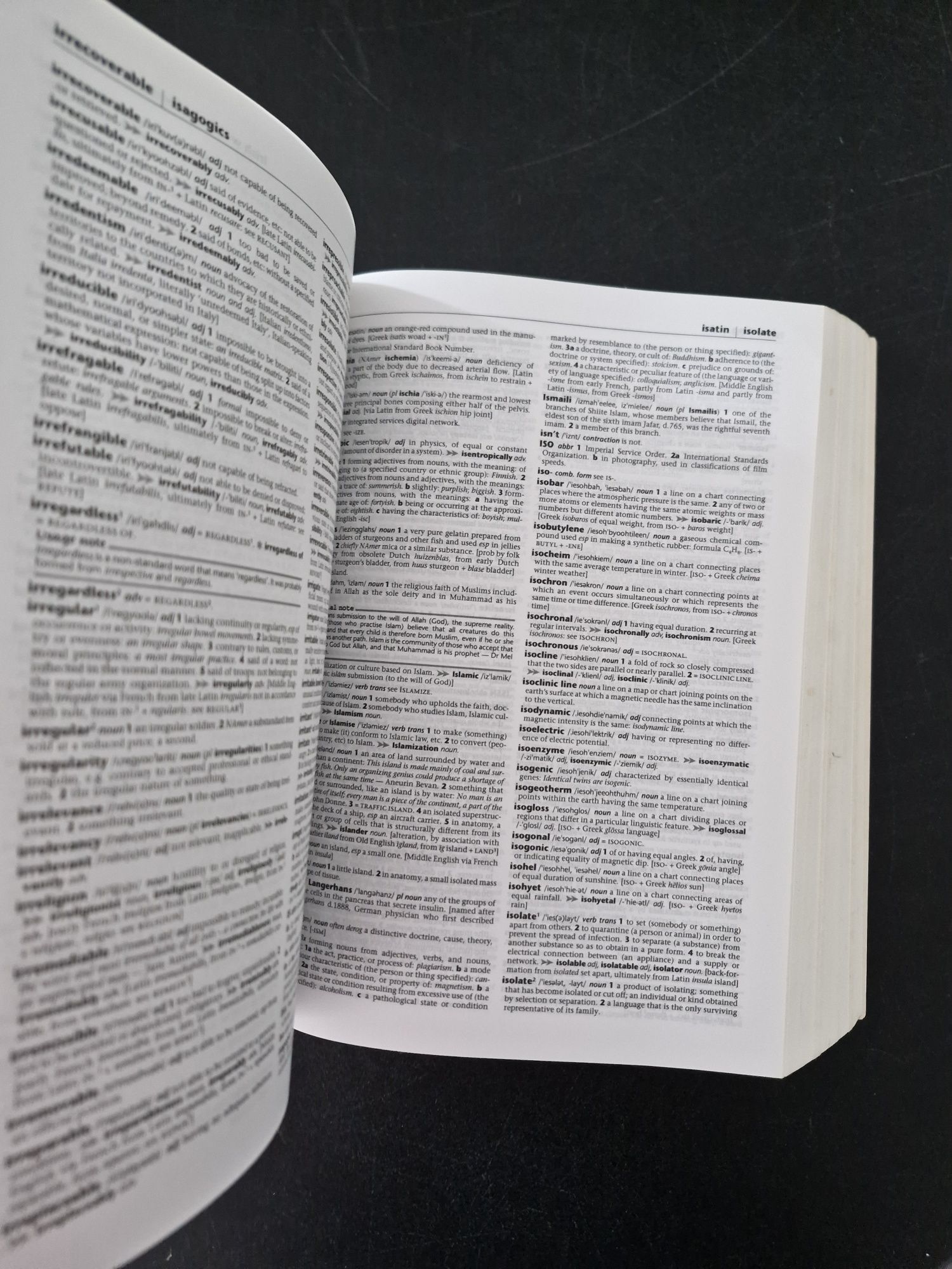 A224D. "The new penguin English dictionary" R.Allen