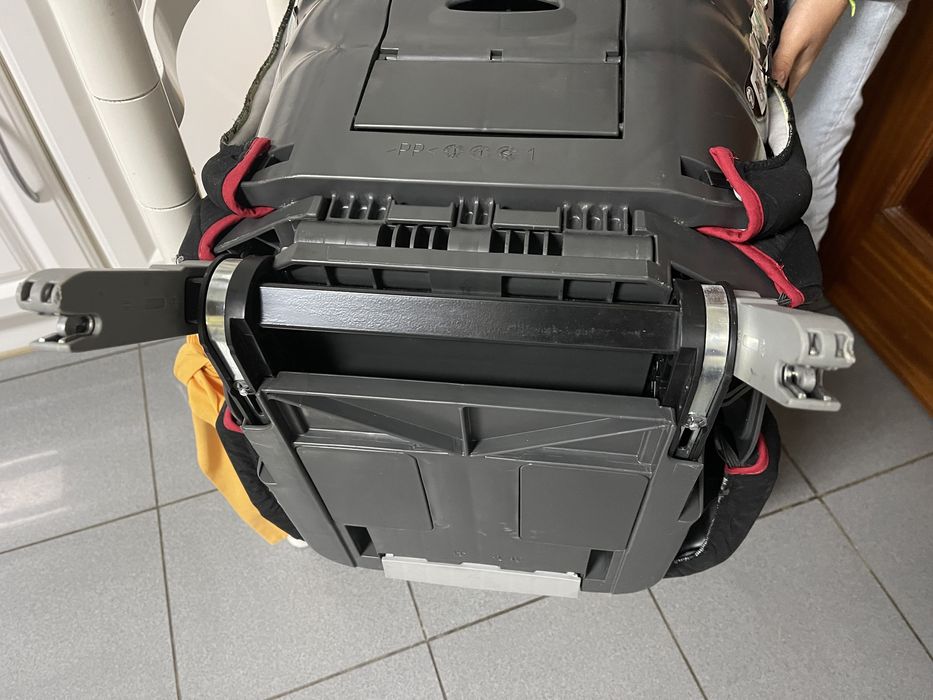 Cadeira Auto Romer para bebé 2-3