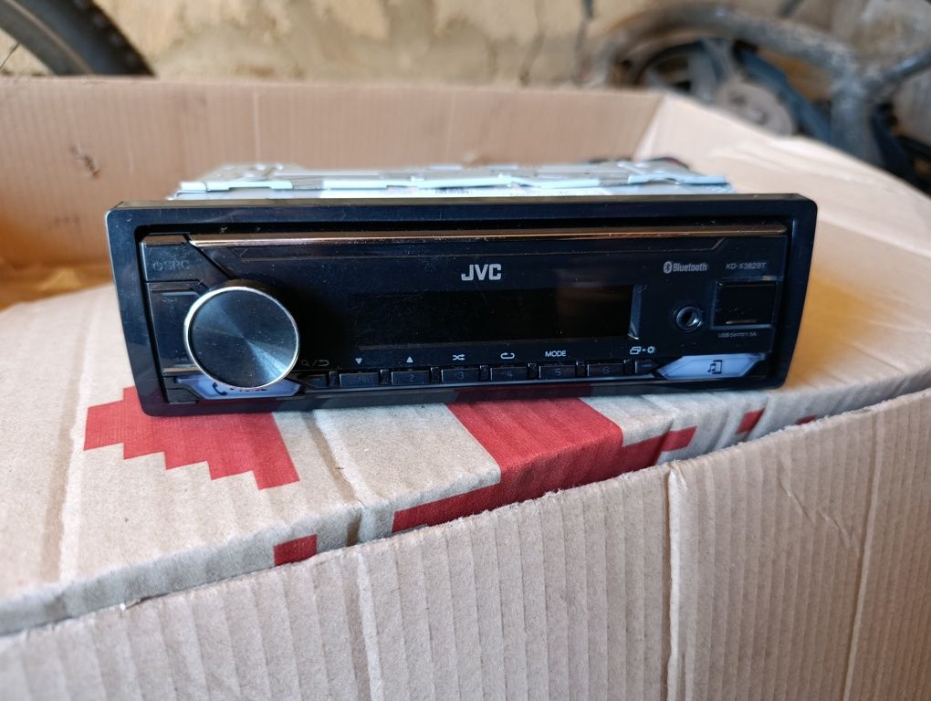 JVC kd-x382BT Блютуз (в идеальном состоянии!)