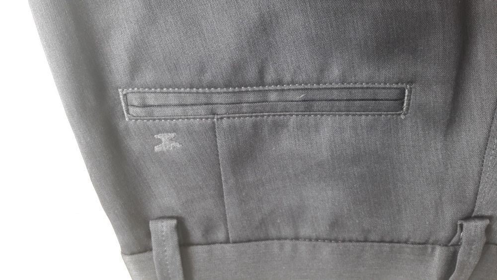 Eleganckie markowe HAGGAR spodnie 152 158