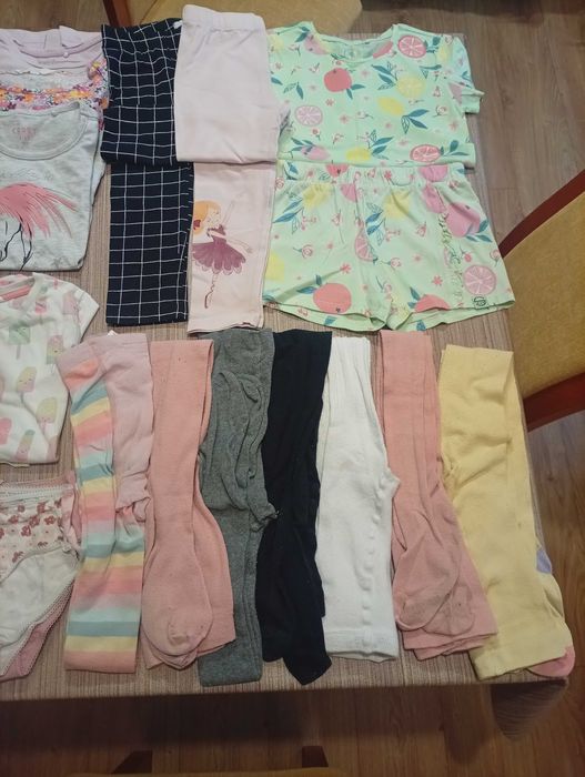 Duży Zestaw Ubrań dla Dziewczynki (Rozmiar 122/128) - Super Stan!