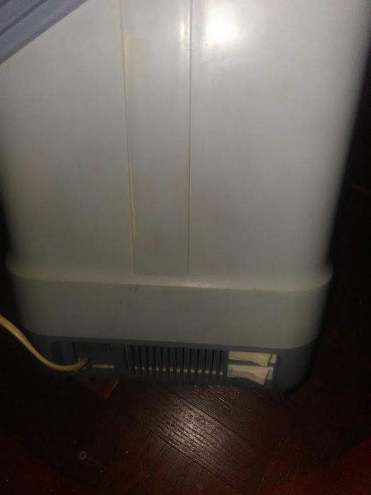 Автомобільний холодильник