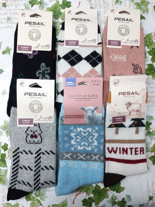 6 pares de meias em lã quentinha (Novas)