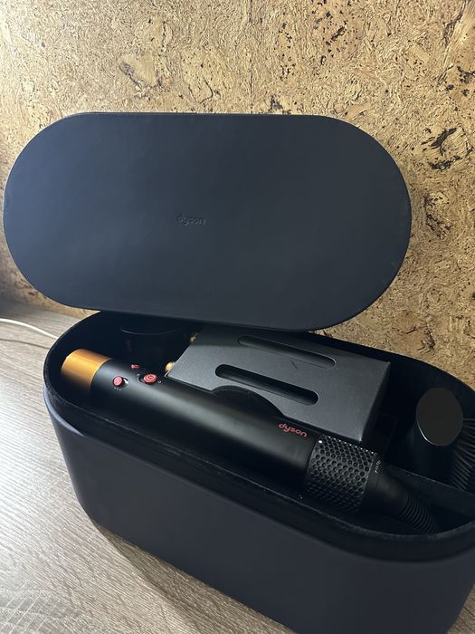Dyson стайлер Airwrap