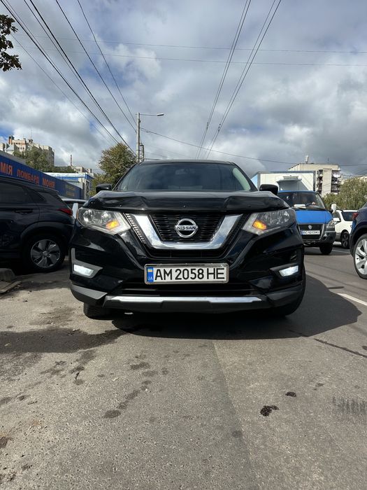Продам чудовий Нисан Рог 2017