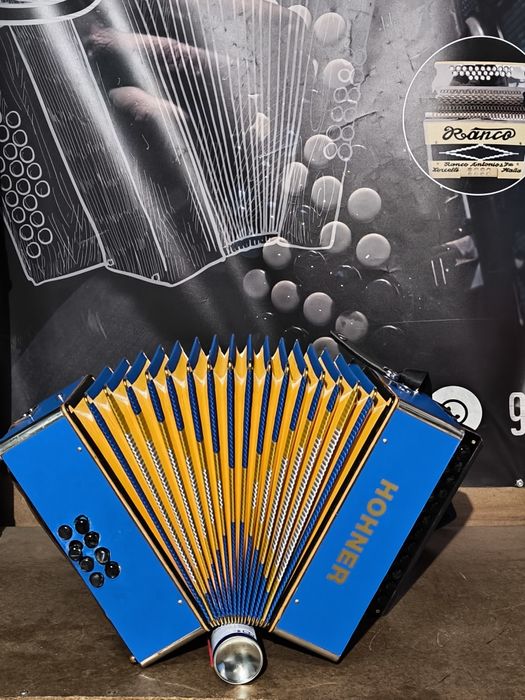 Concertina hohner em lá Sustenido