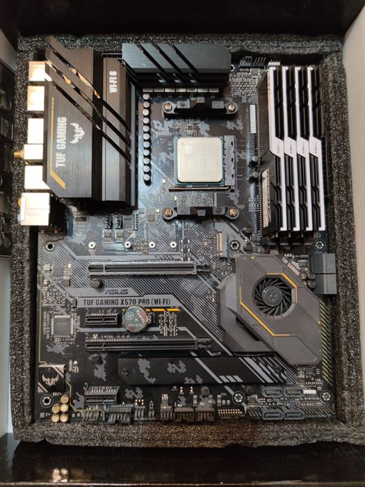 Комплект x570-pro (wifi) + ryzen 5600 + 32gb 3600 g-skill (b-die)