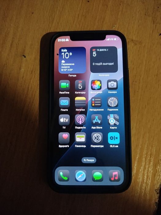 айфон 12 64гб синьому колярі