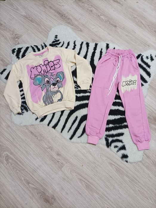 Dres dziewczęcy 5/6,7/8,8/9,9/10,10/11,11/12