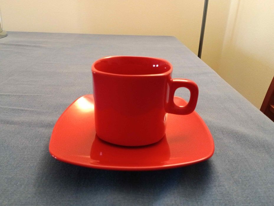 Canecas - modelos e cores variados