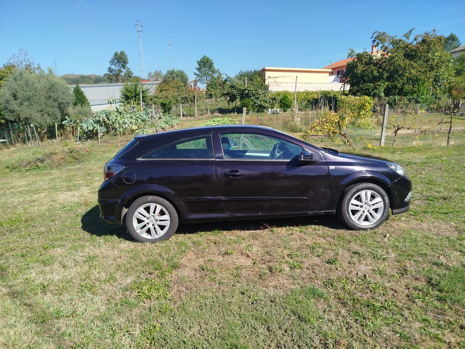 Opel Astra GTC 1.3 CDTI 90cv