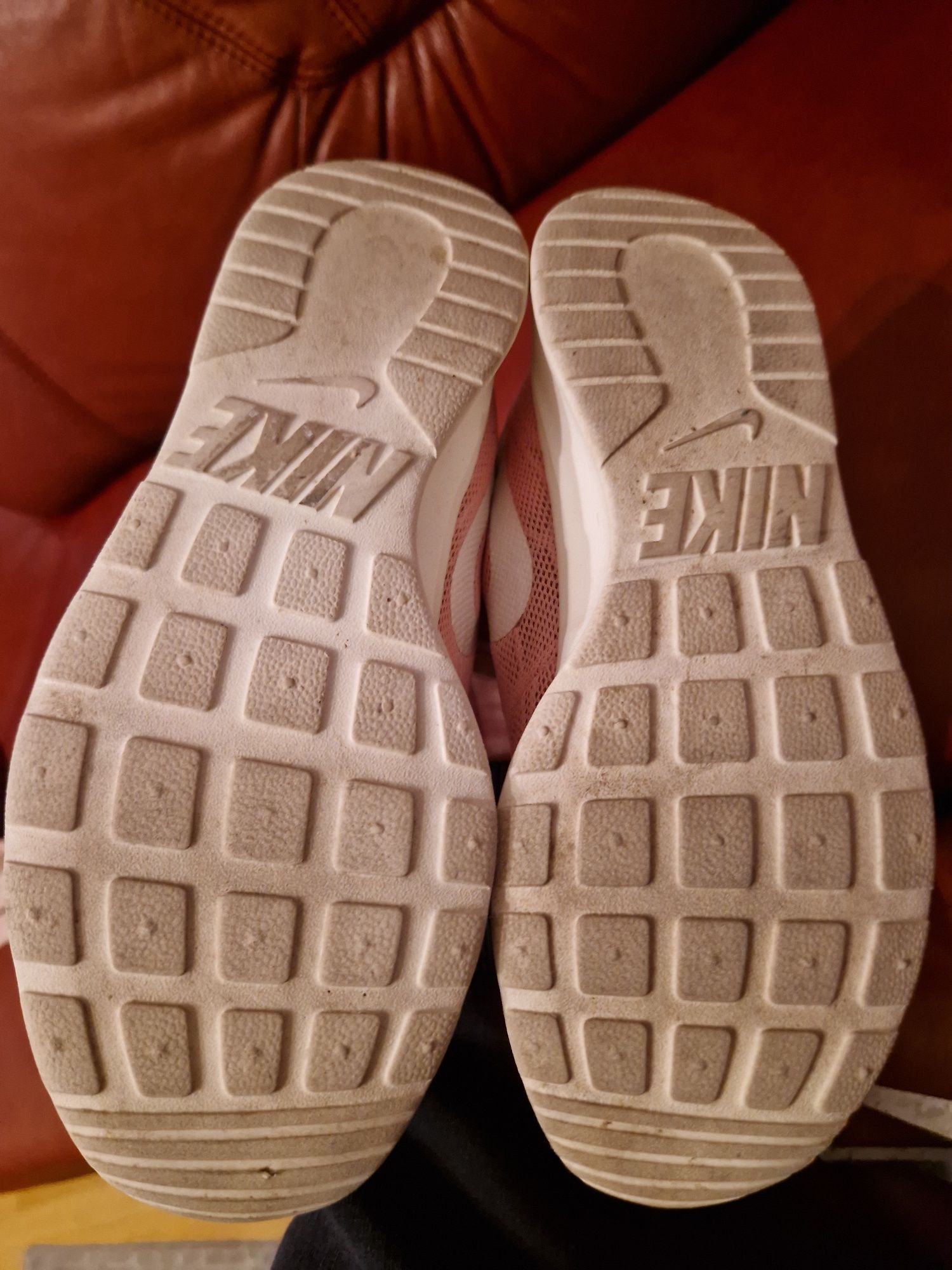 Buty Nike Tanjun Se r 36