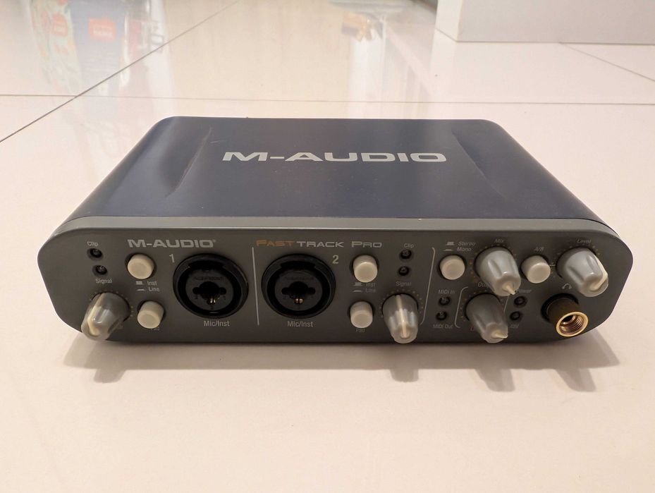 M-Audio Fast Track Pro - interfejs audio USB 4x4 24/44.1