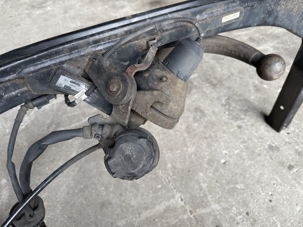 AUDI A6 C6 hak holowniczy sktadanym + modut wioska