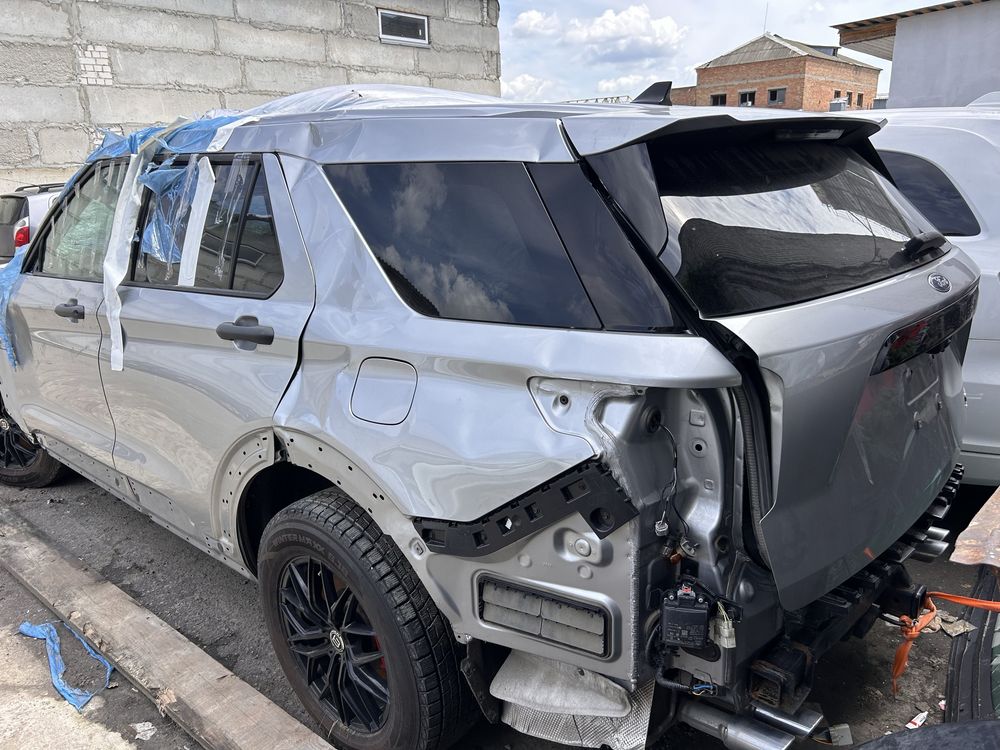 Разборка Ford Explorer 5 і 6 . 22 тис милі. Мотори 3.3 , 3.0, 3.5 4x4