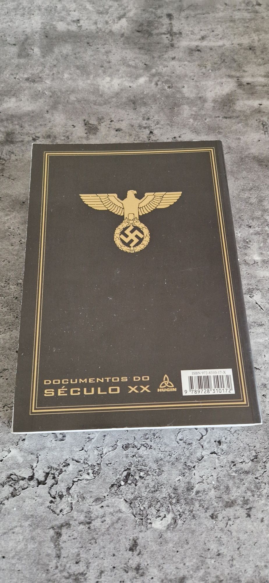 Livro Mein Kampf "A minha luta" de Adolf Hitler