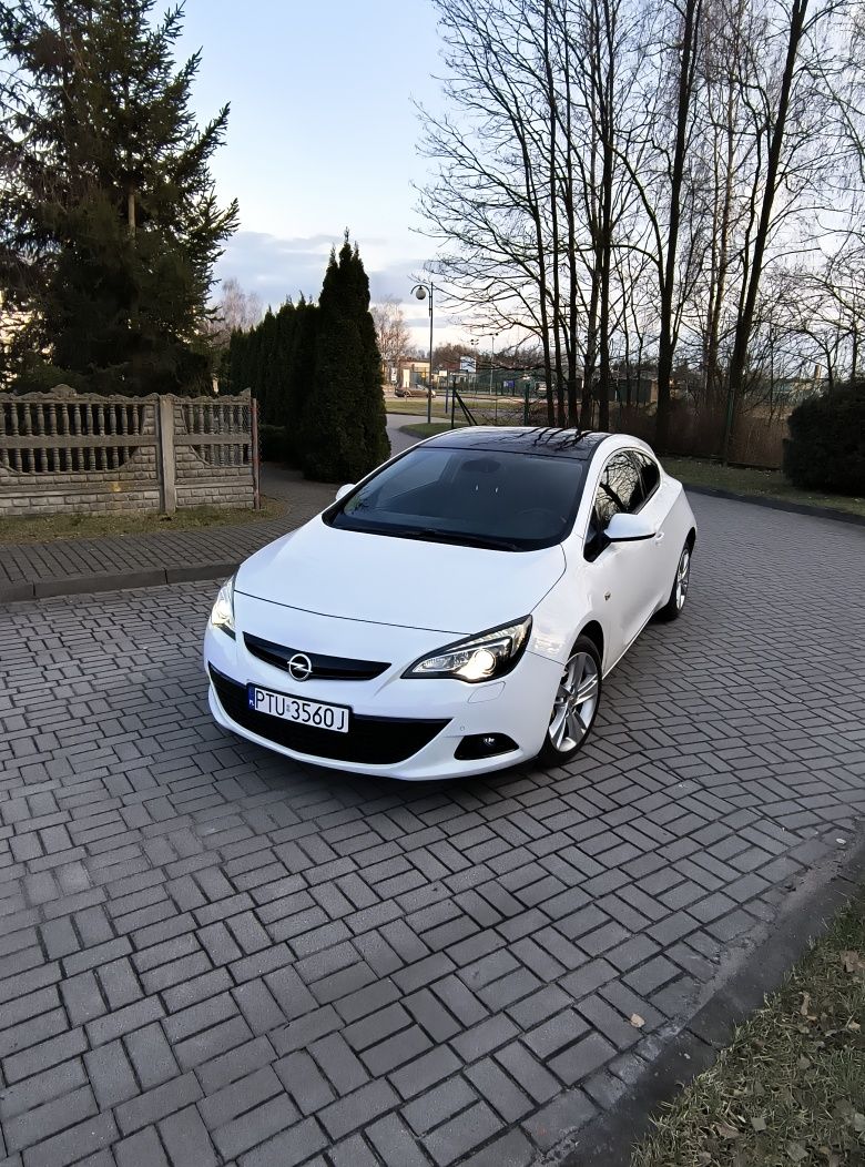 Opel Astra GTC 2.0