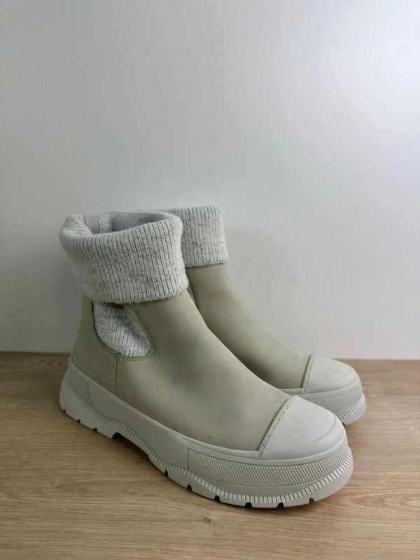 ORYGINALNE BUTY Buty botki zimowe r. 40 caprice szare