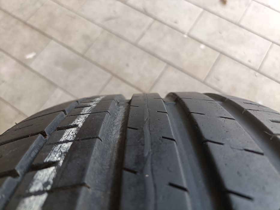 Pneus 215/45/17 semi novos