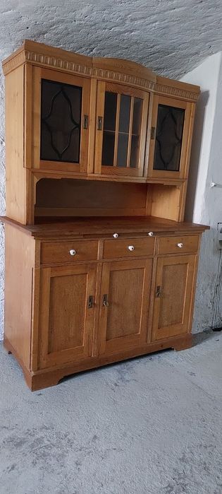 Kredens sosnowy zabytkowy