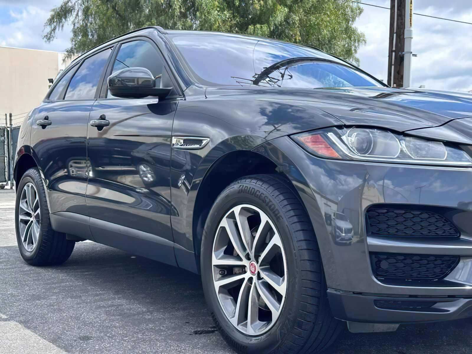 2017 Jaguar F-PACE 35t Premium