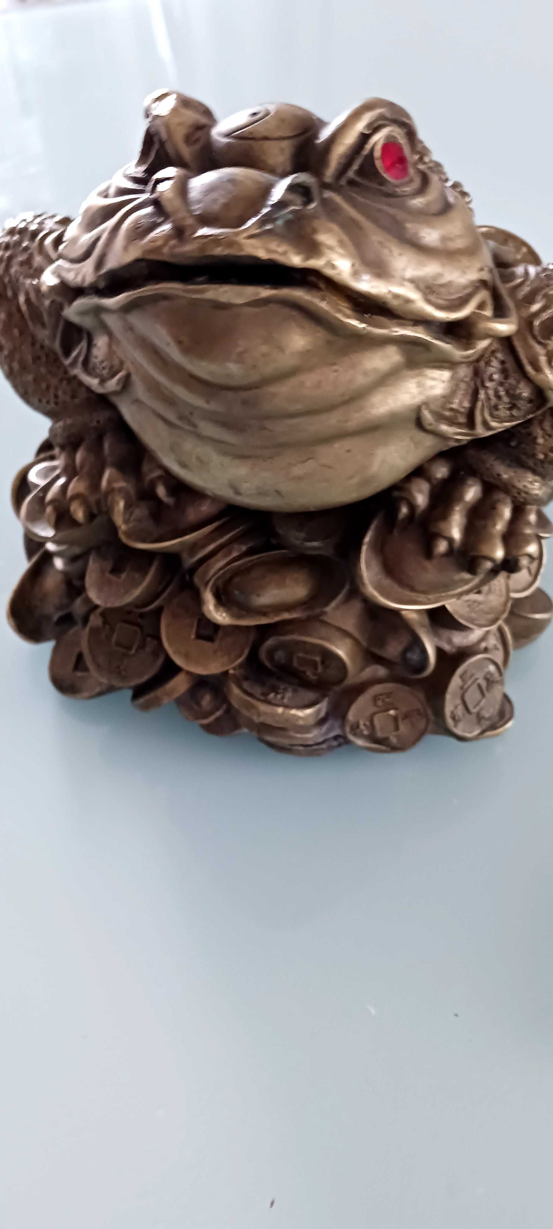 Sapo Feng-Shui em metal pesado