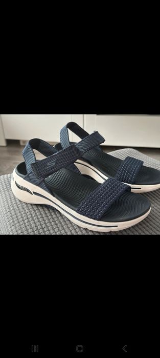 Sandały skechers 37