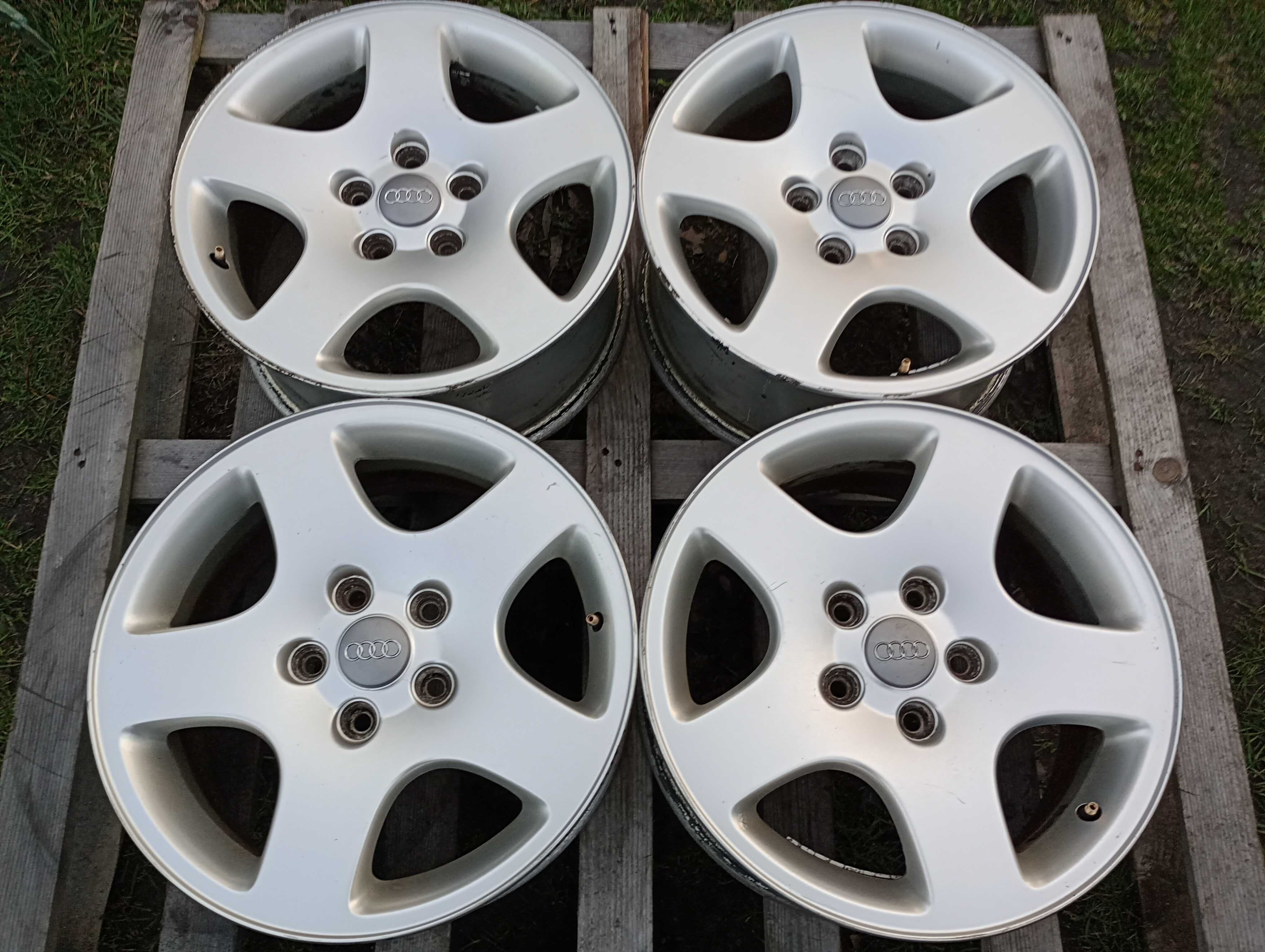 Alufelgi 16 cali 5x112 Audi A6 C5 A4 VW Seat Skoda