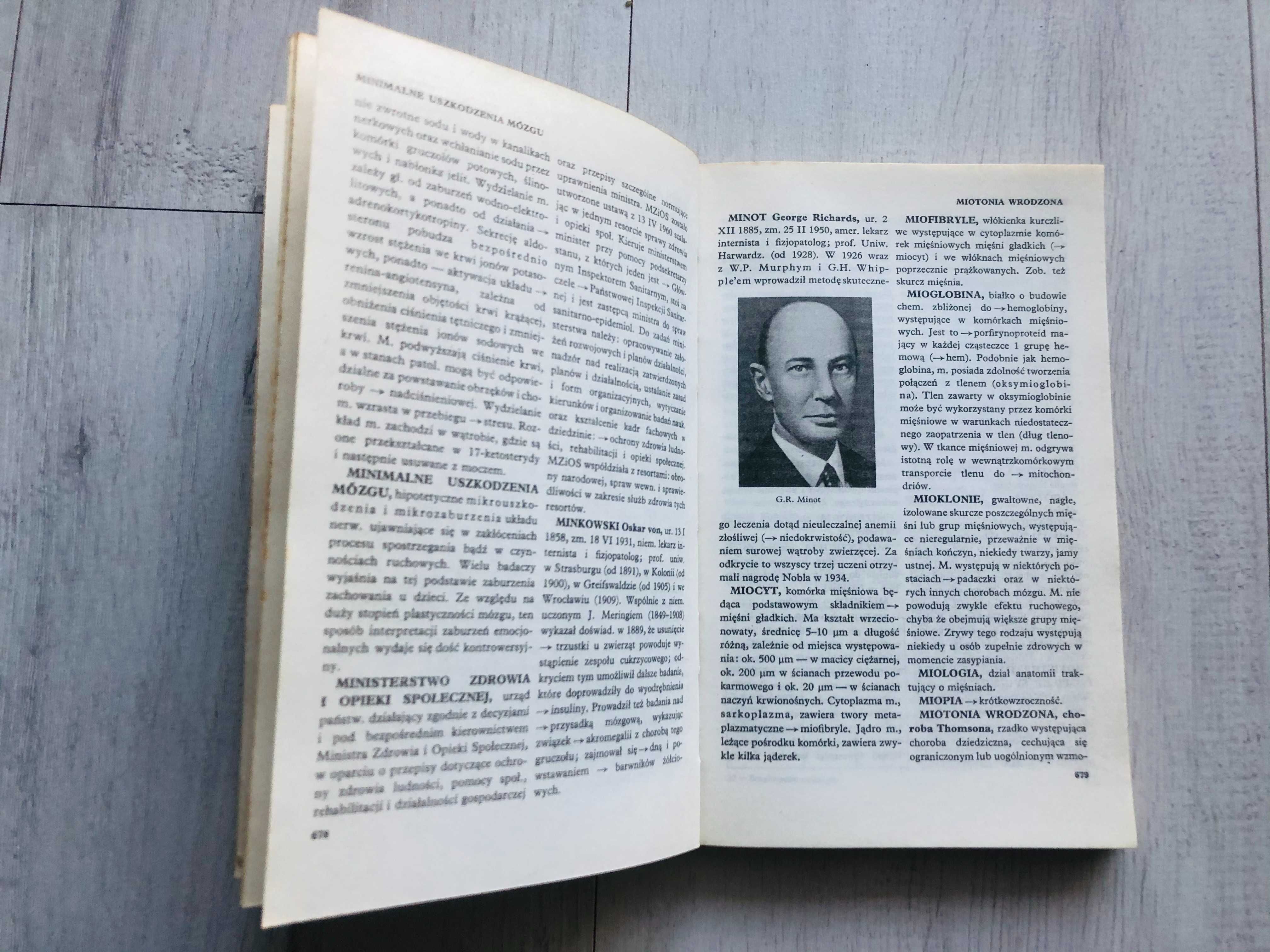 Mała encyklopedia medycyny 3 tomy PWN medycyna książka