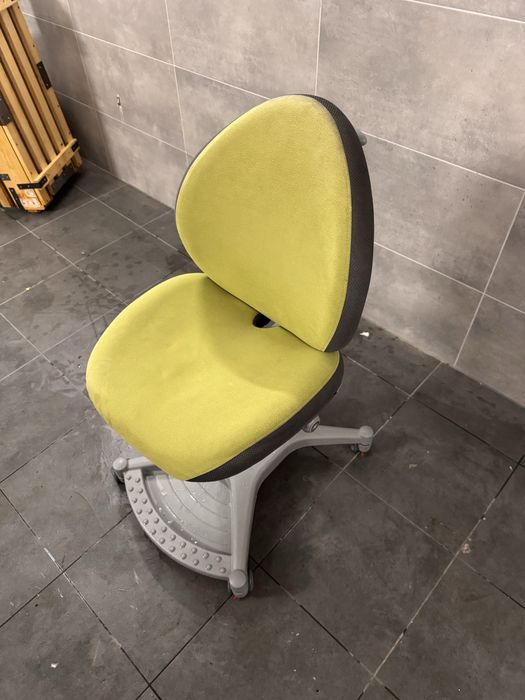 Ergonomiczne krzeslo firmy mayer