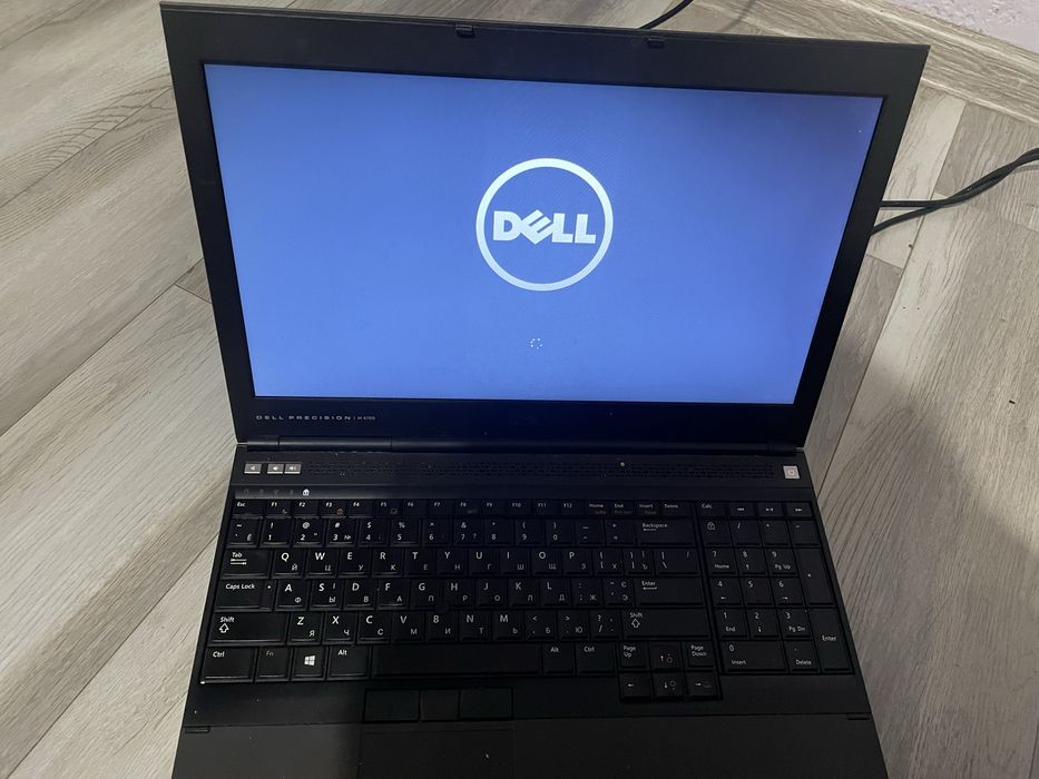 Ноутбук Dell з моделлю Precision M4700