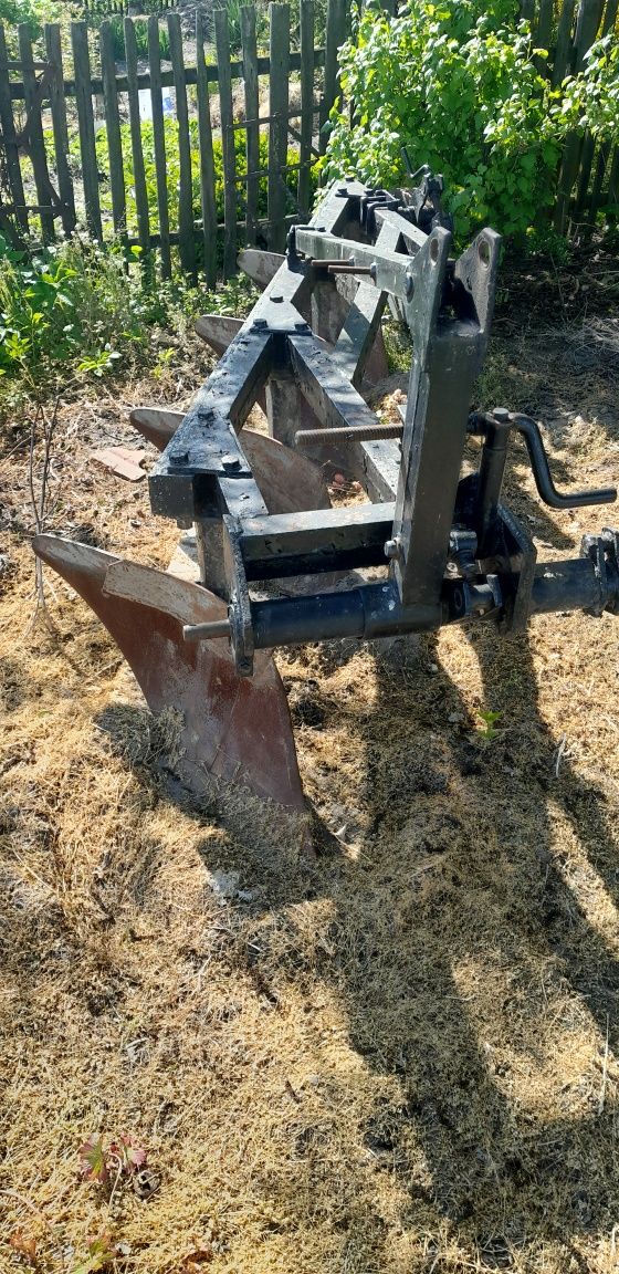 Sprzedam pług 4 skibowy