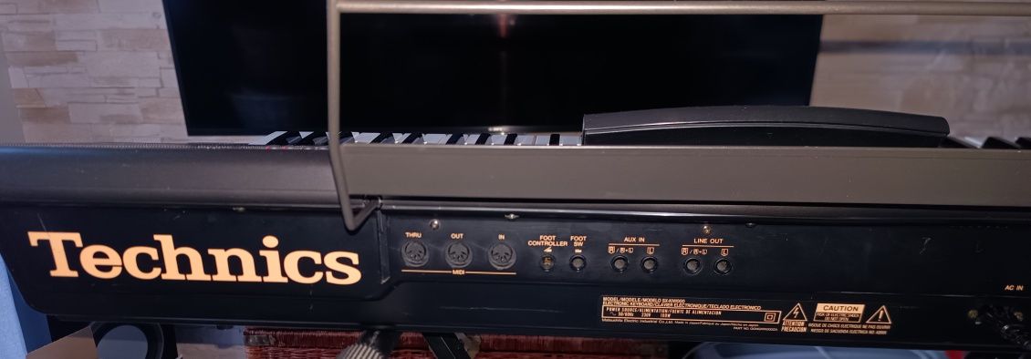 Technics KN 1000 keyboard