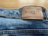 Niebieskie spodnie jeansowe marki Vistula rozmiar W 33 L 34