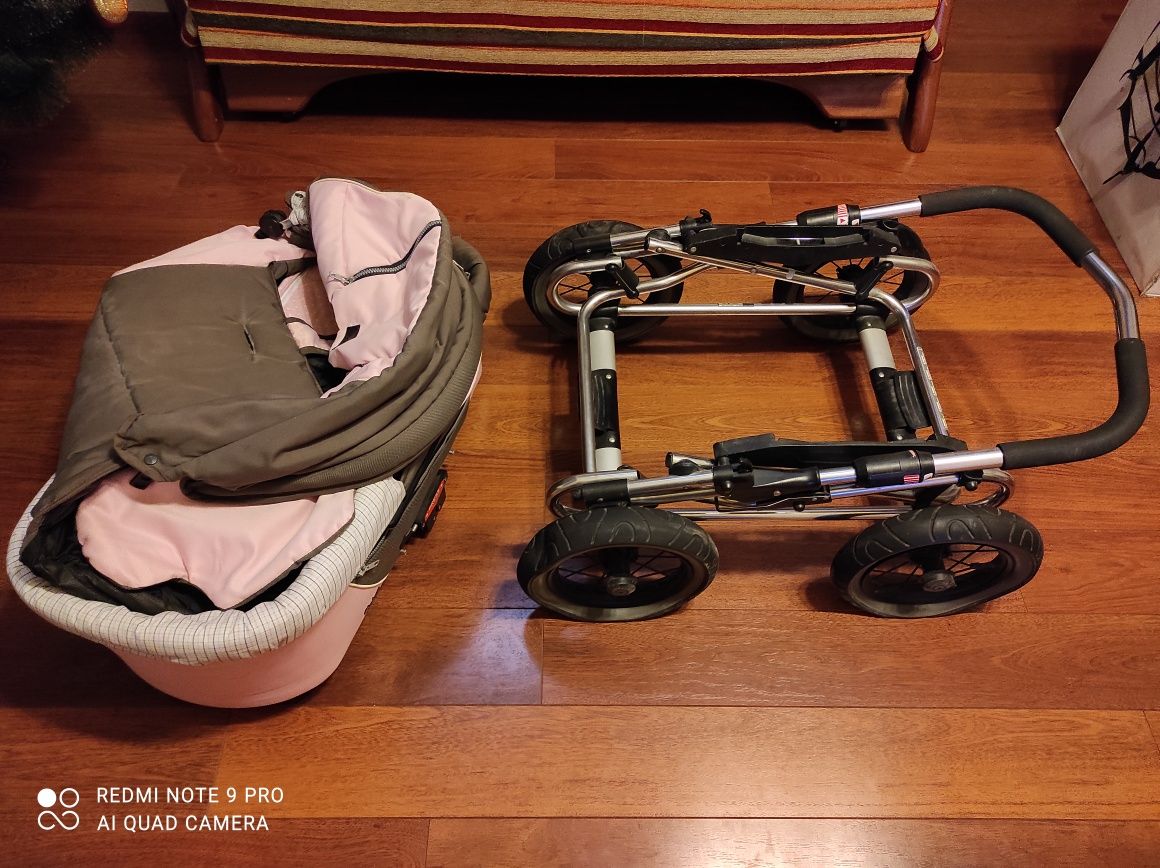 Детская коляска (2 в 1)Emmaljunga (Швеция)