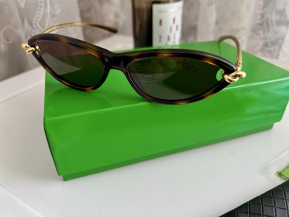 Сонцезахисні окуляри Bottega Veneta  LUX