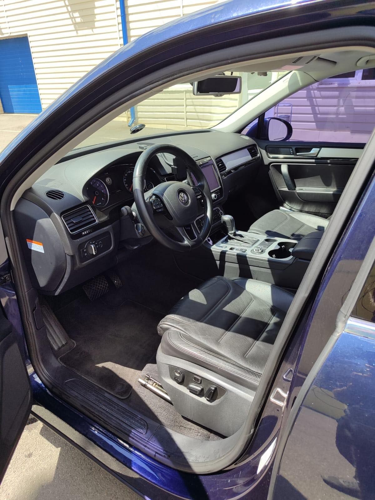 Продам Таурег 2011, 3.0 TDI
